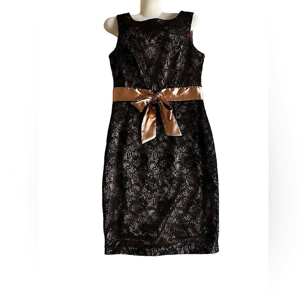 POMPOUS STUDIO WOMANS BLACK LACE DRESS SZ 6 P